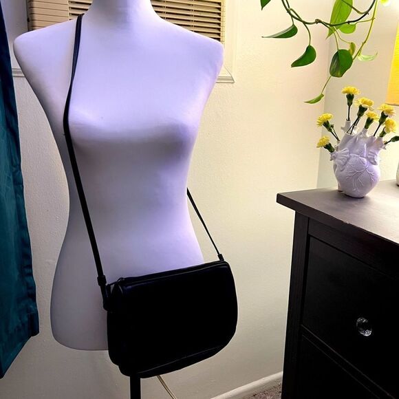 Beautiful vintage, Italian leather purse by MIKA 🖤🖤 - Picture 1 of 14